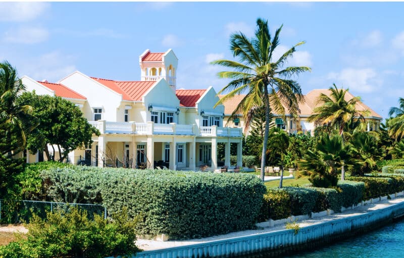rental income, luxury properties, investment tips